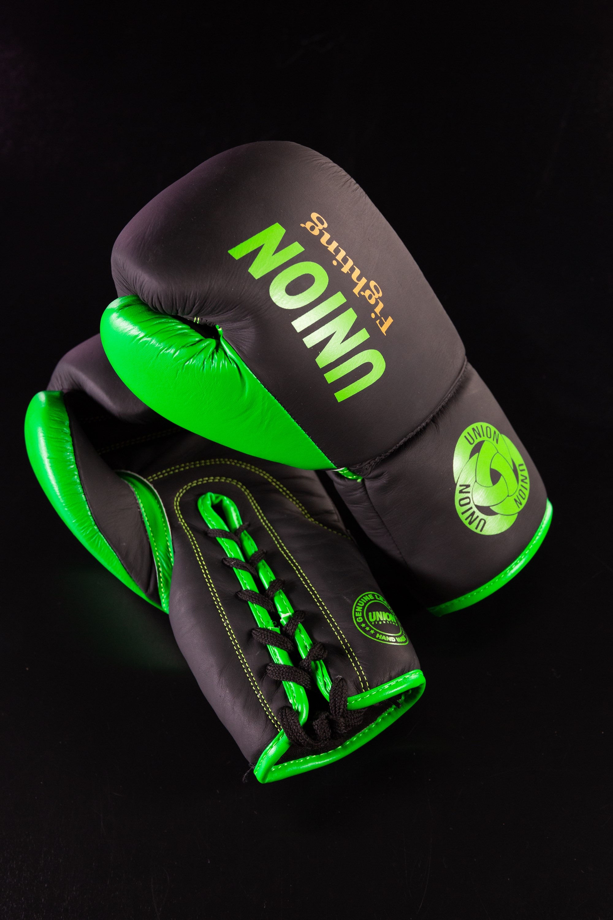 UNION fighting Laces Boxing Gloves Black and Green