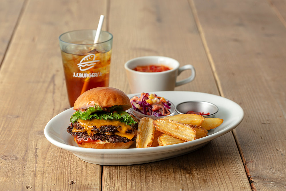 平日ランチがお得になりました！！さらに姉妹ブランド「J.S. BURGERS