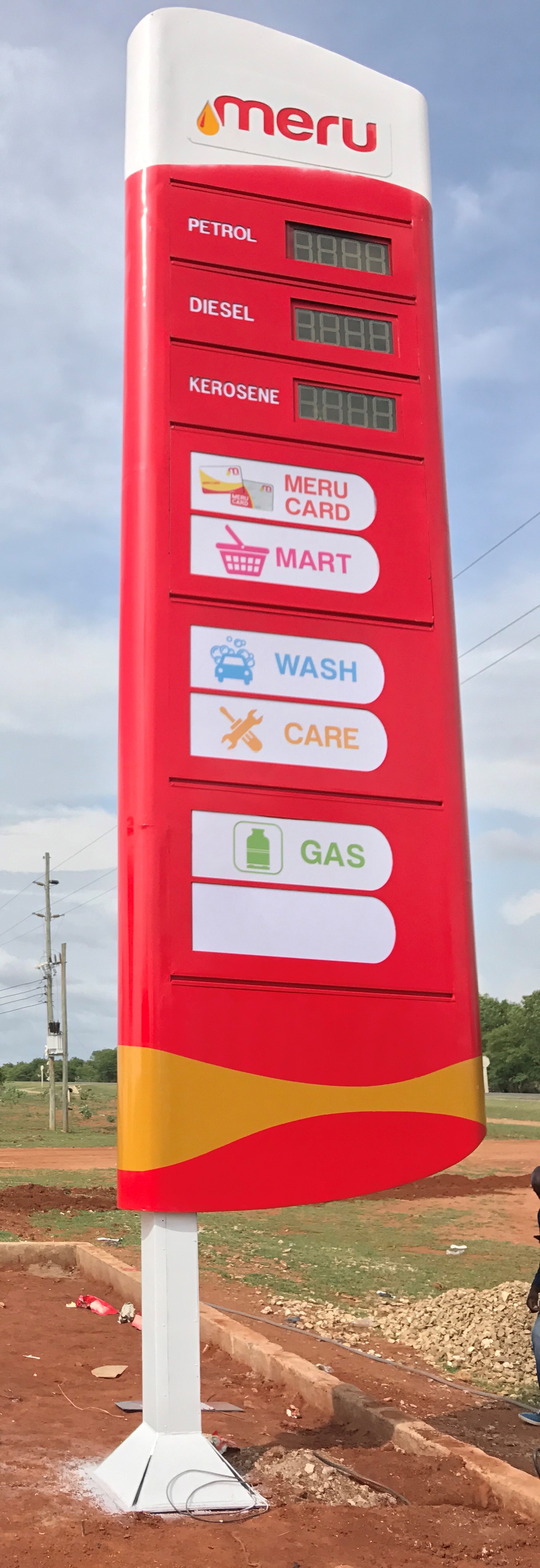 PYLON & STRUCTURAL SIGNS