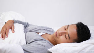 ウェアラブルデバイス「CALM.」遠隔医療や在宅看護・介護などに