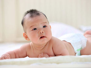 6 cách chăm sóc làn da mẫn cảm của bé sơ sinh
