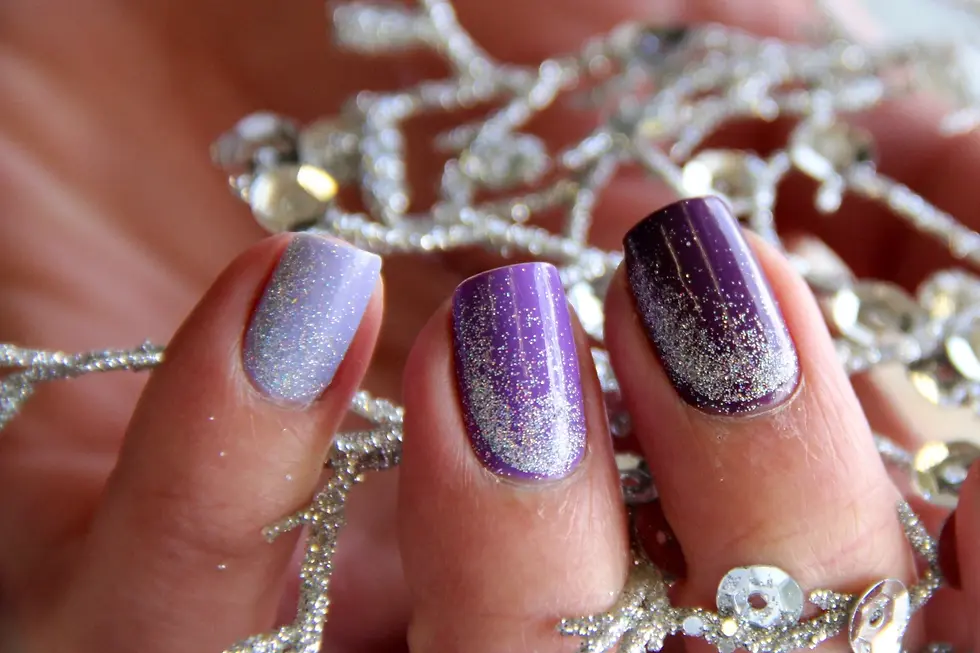 ongles en gel violet