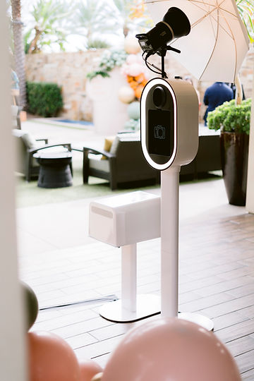 Open Air Photo Booth, Instant Prints, Miami Photo Booth, Miramar Photo Booth, Glam Booth, Miami weddings
