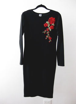 VESTIDO BORDADO