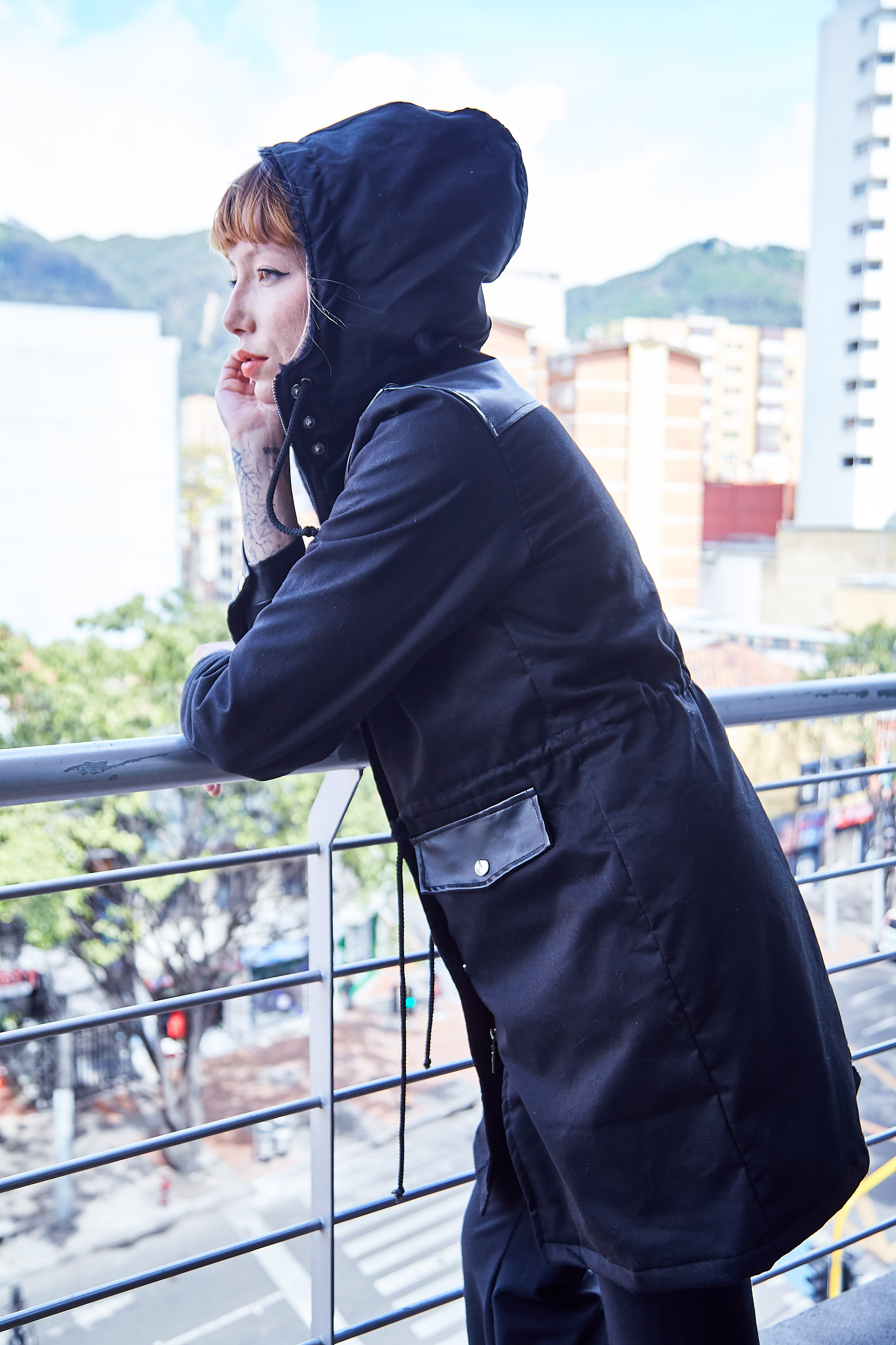 Parka Negra Cuerina