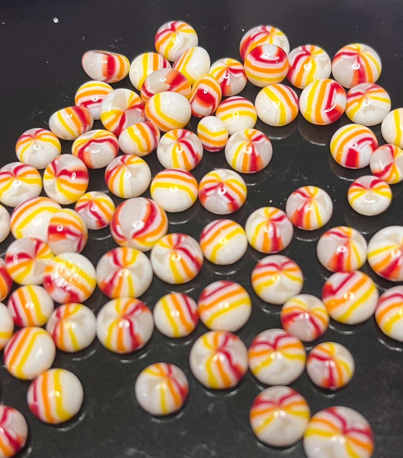 Coe 96 Glass Dots Tropical Taffy 1 oz