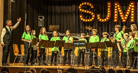 Über Uns Junior Band.jpg