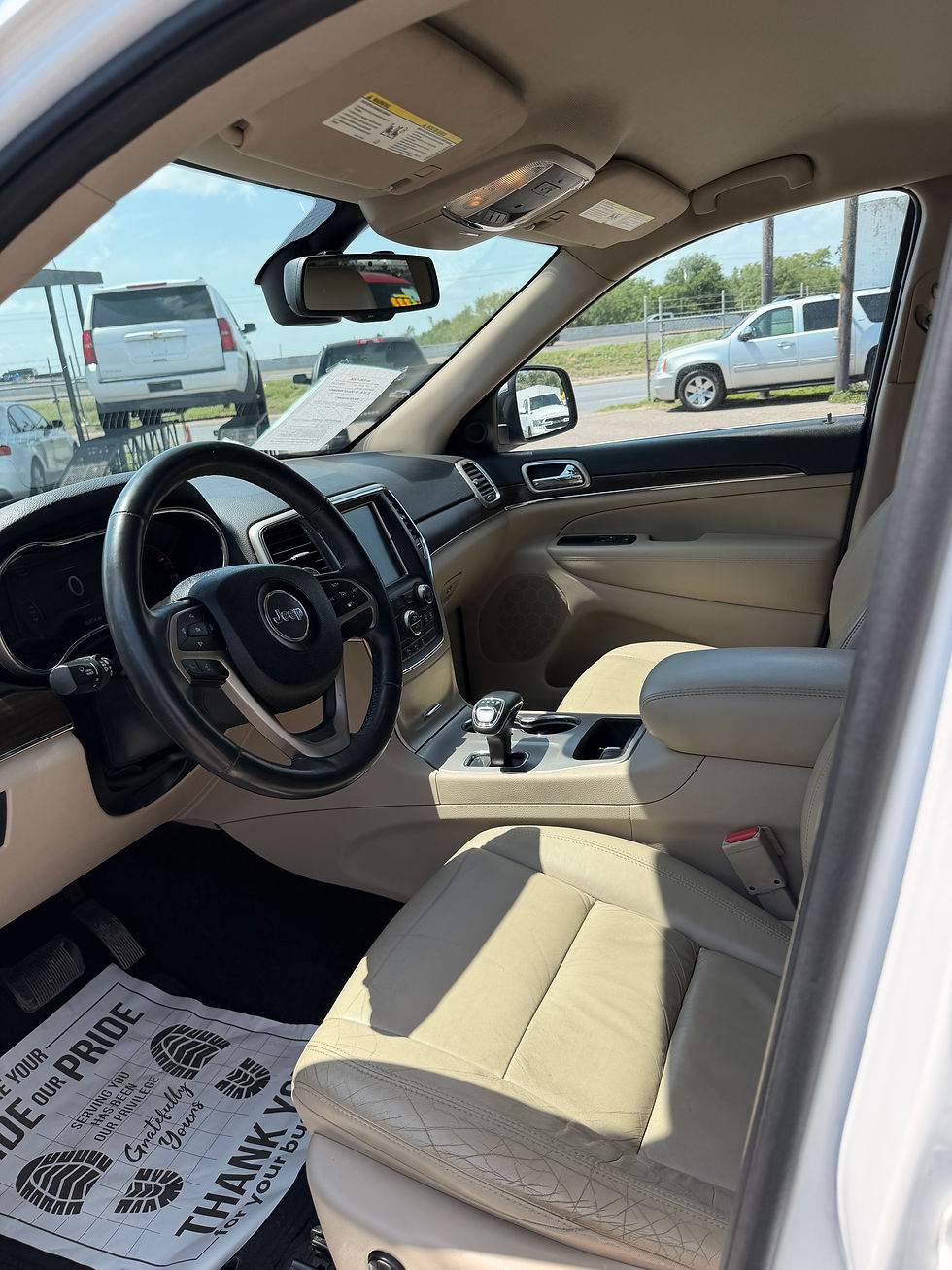 Thumbnail: 2015 Jeep Grand Cherokee Limited