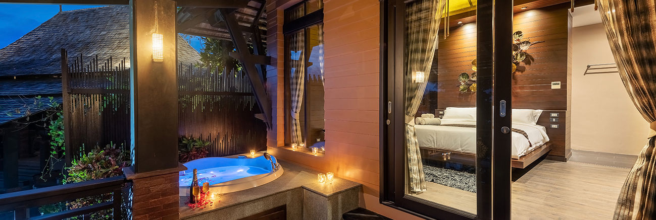 Junior Suite Jacuzzi Sea View (7).jpg