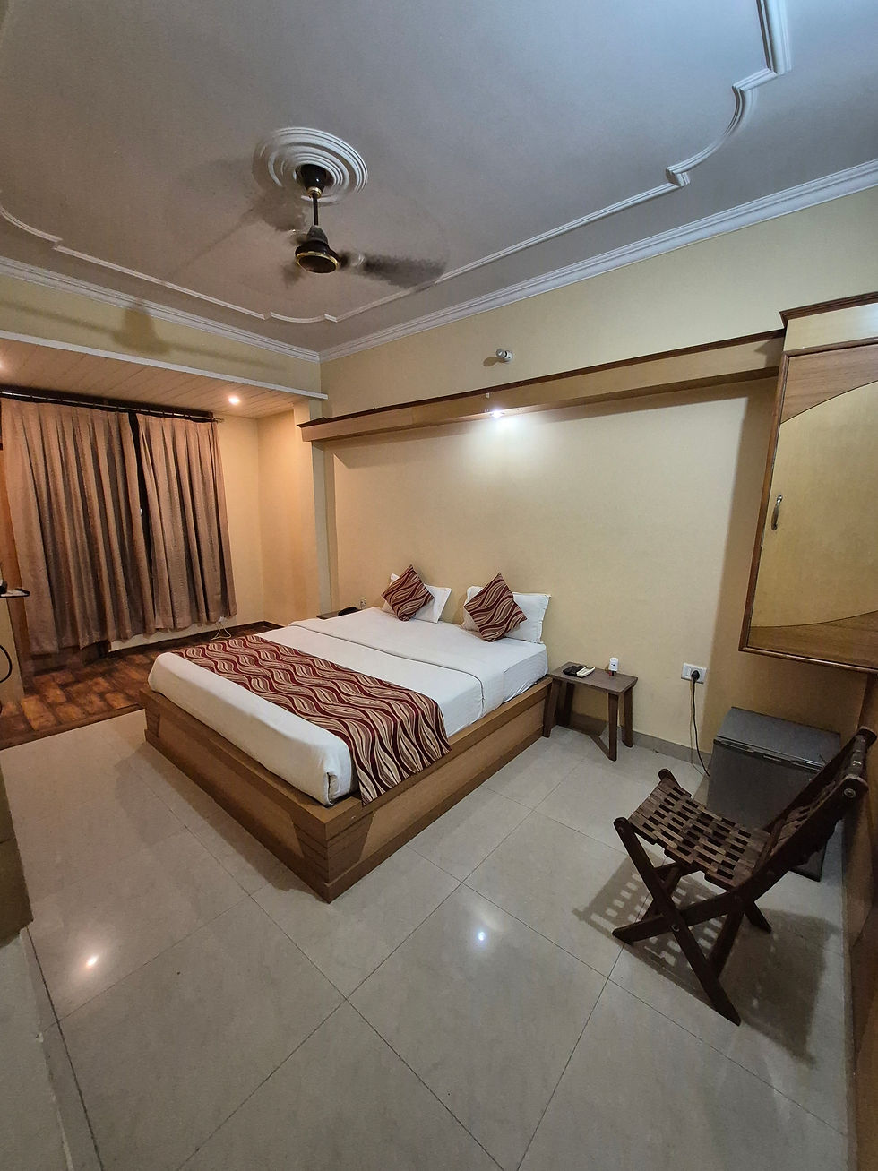 Naivedya Hotel Varanasi - mini suite (18).jpg