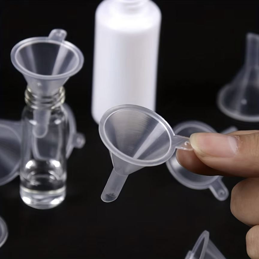 Mini Funnels Clear Plastic 10 Piece