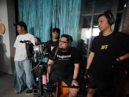 Apakah Micro Series Merupakan Masa Depan? (Part 2: Kacamata Brand)