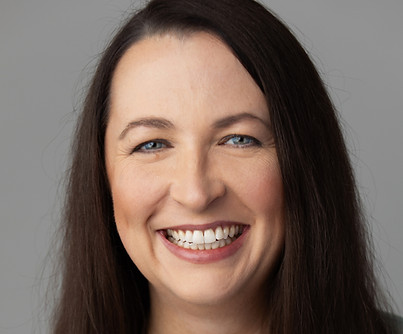 Stephanie Dillard Headshot 2023 SE.jpg