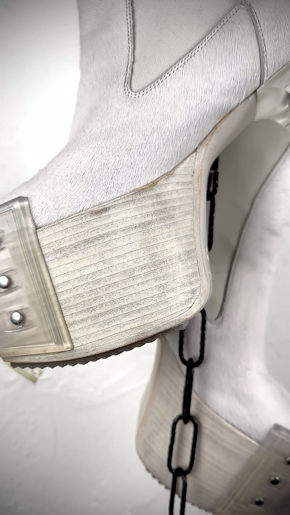 Thumbnail: BOOTS