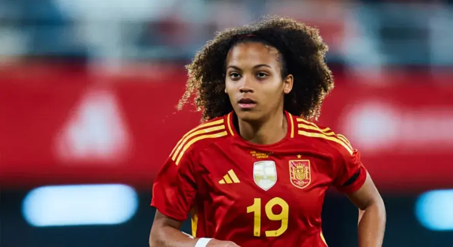 Vicky López Serrano Félix (18 años, España – Extremo derecho)