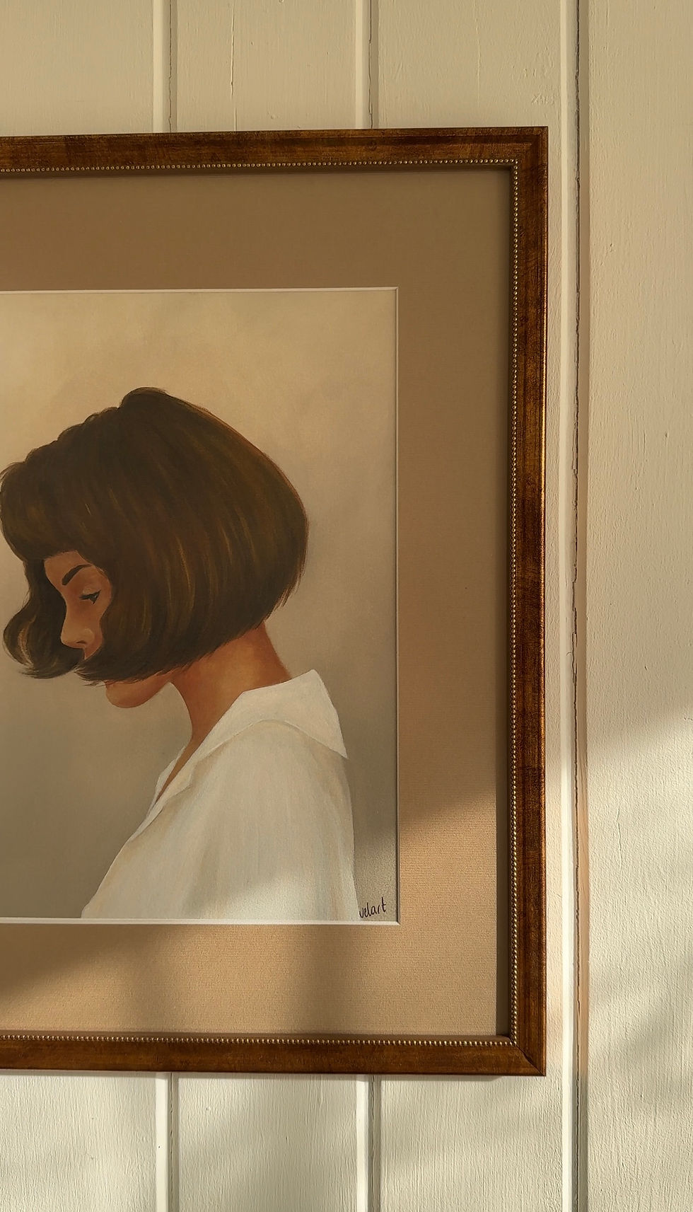 Miniatura: "Ciche piękno" - plakat w oprawie