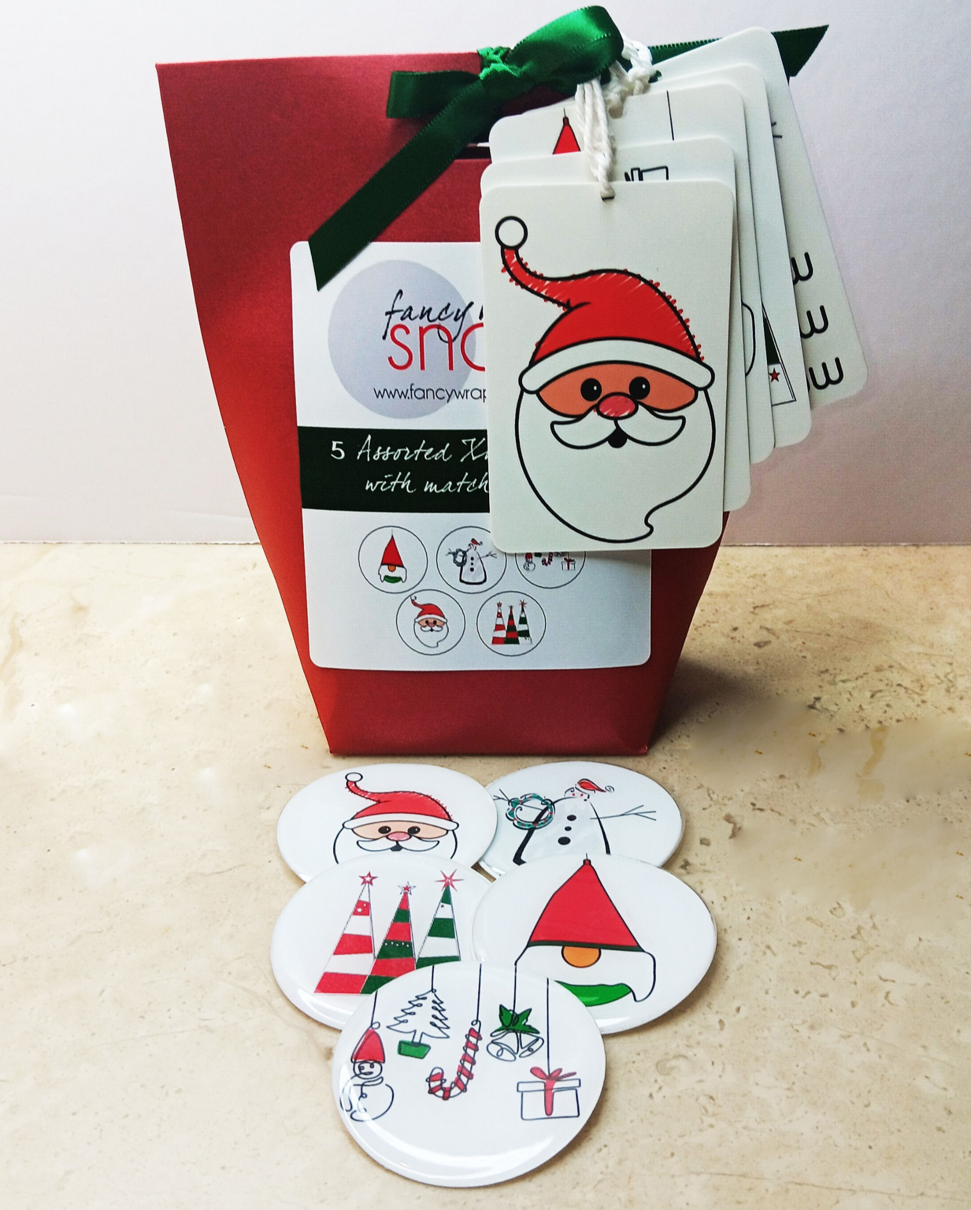 Xmas Set -- Five 2" SNAPS with Matching Tags