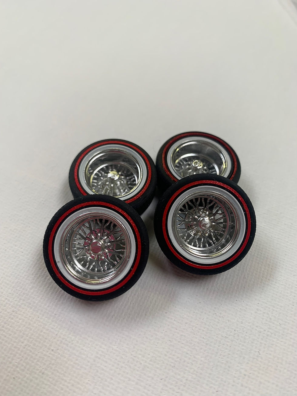 Thumbnail: 1:25 Starwires on Redline Vogues