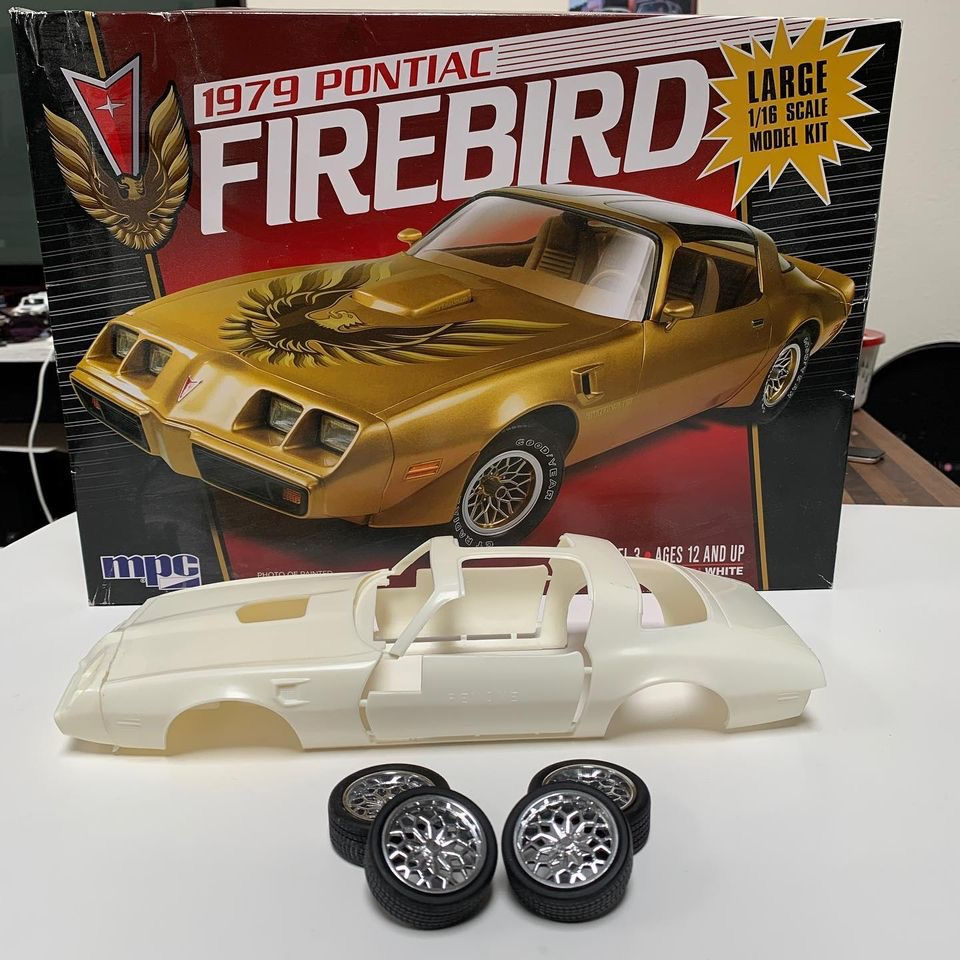 Thumbnail: 1:16 20” TRANS-AM Snowflakes on slightly bigger rear tires