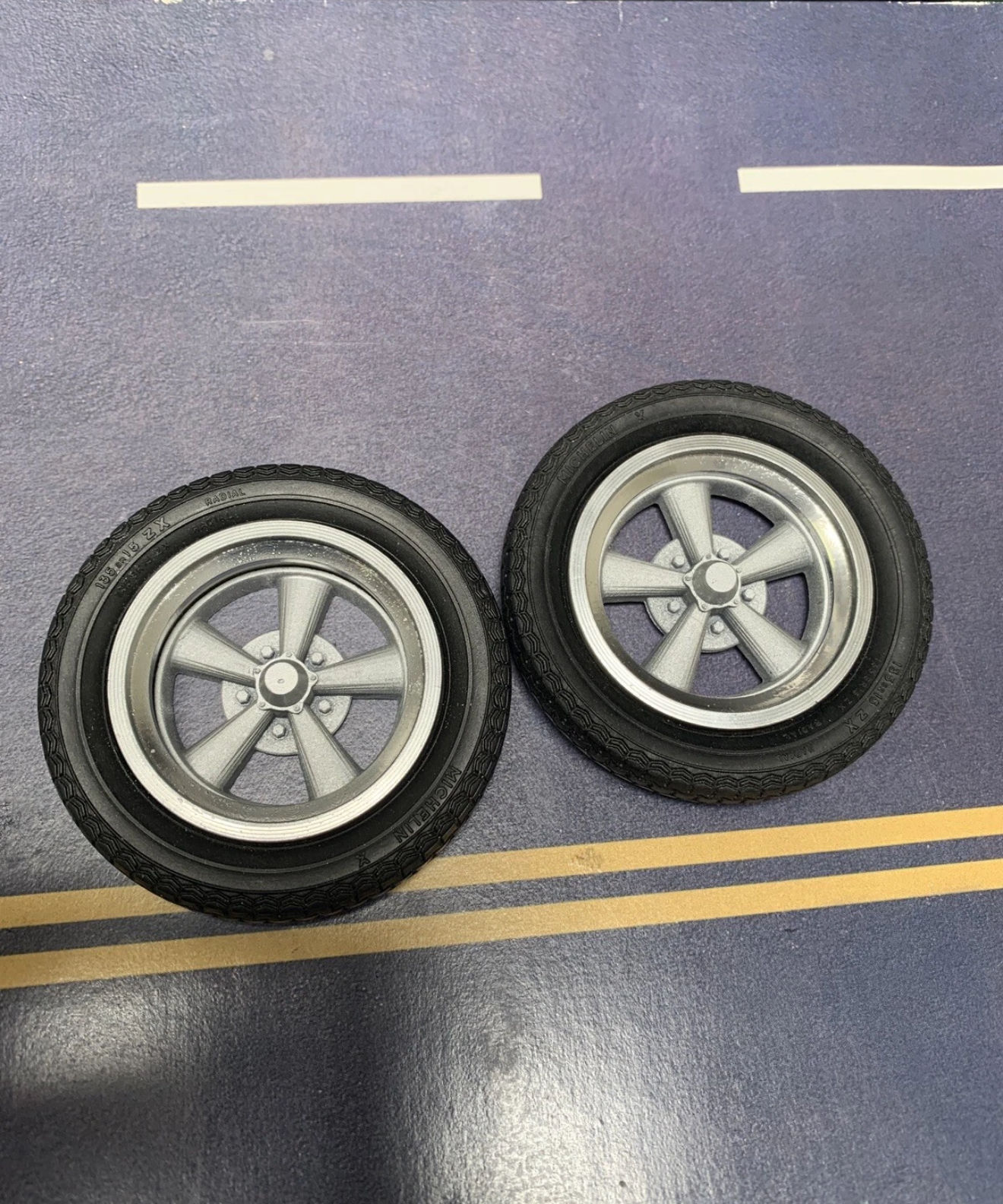 1:8 Torq Thrust Early Style Front Runner wheels only (2). Tires not included.
