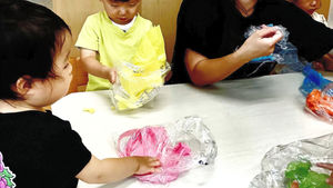 夏の風物詩を作製中♪