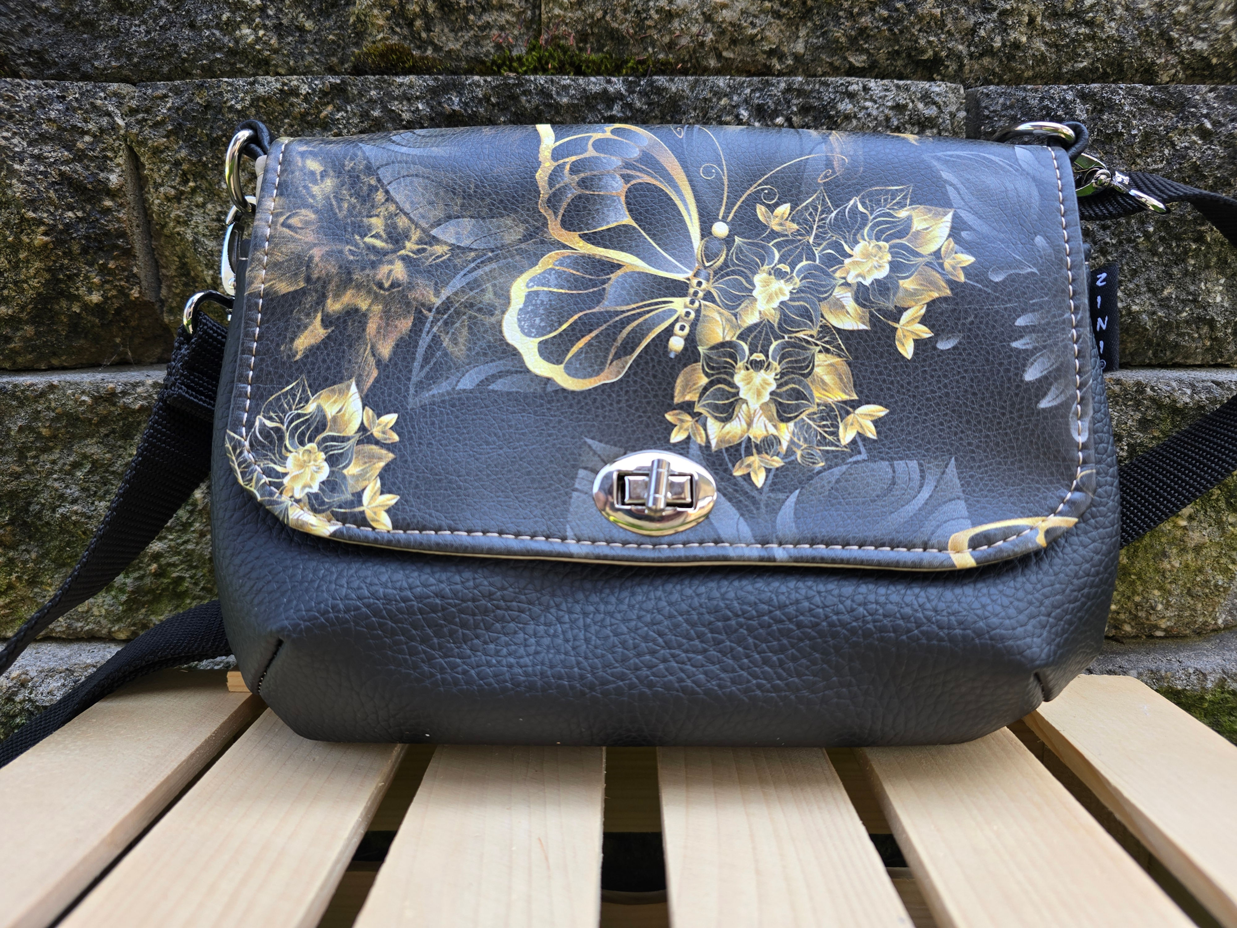 Umhängetasche - statt Fr. 79.- 