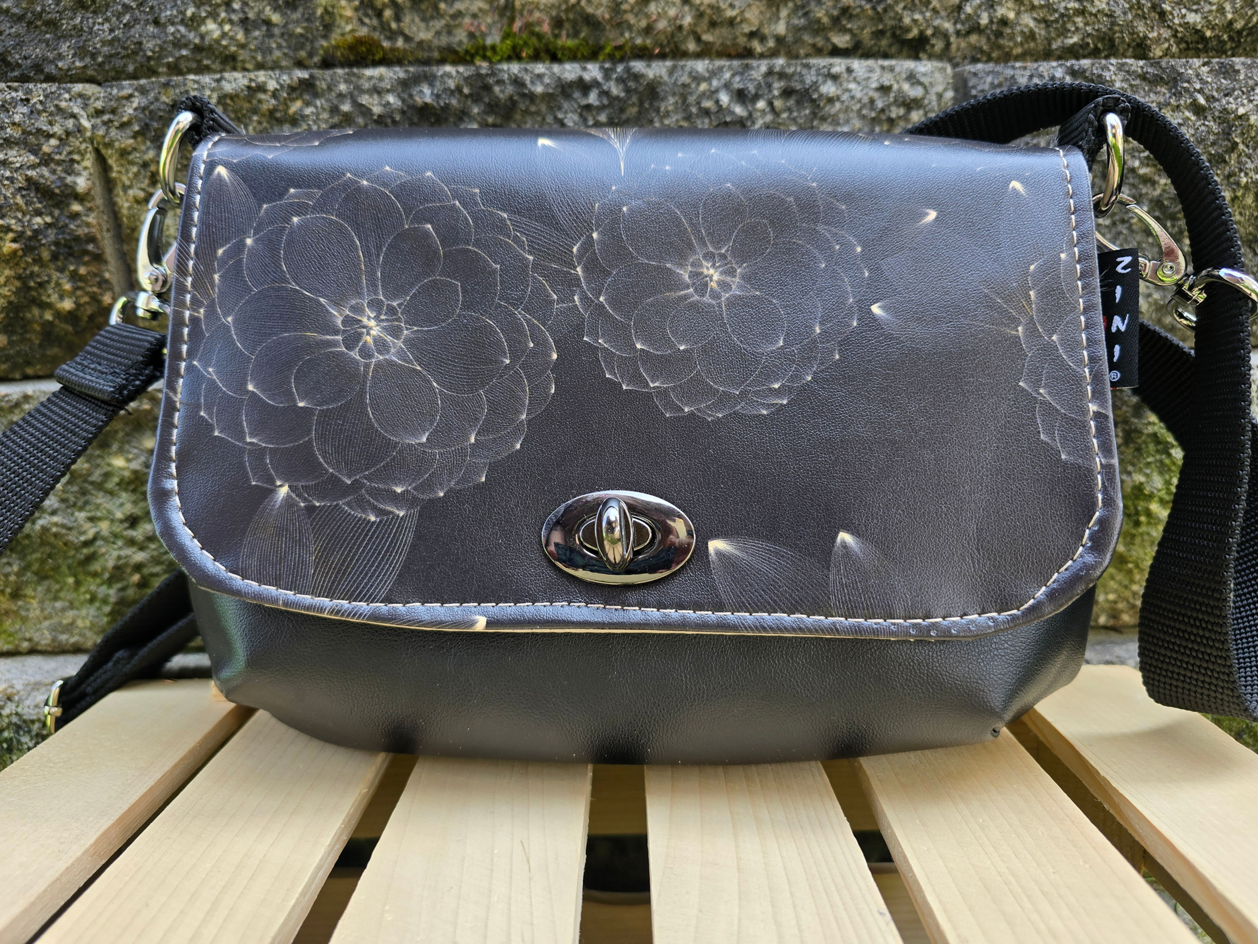 Umhängetasche - statt Fr. 79.- 