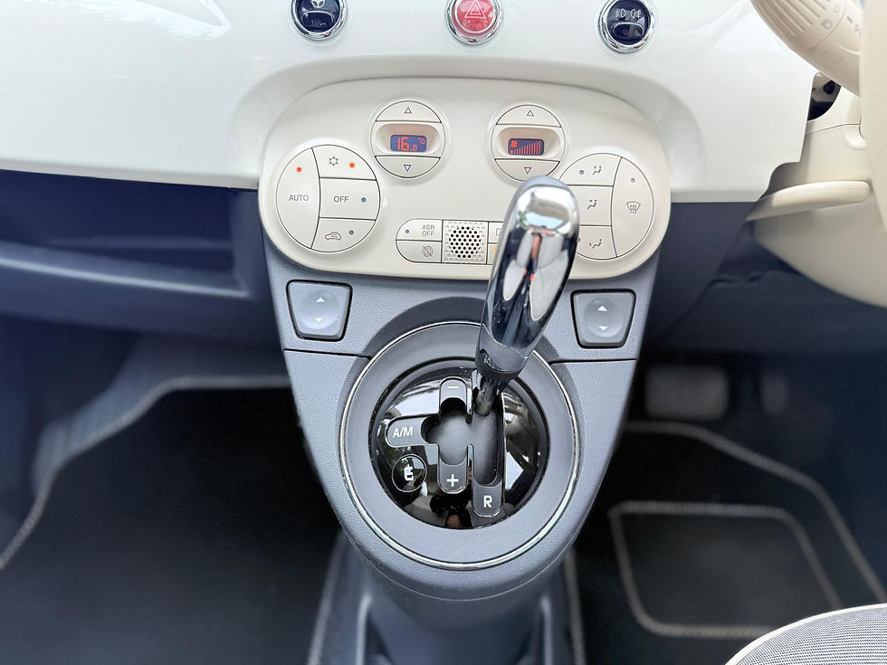 Thumbnail: Fiat 500 1.2 Lounge Dualogic Euro 6 (s/s) 3dr