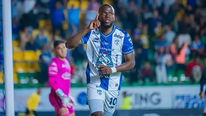 ENNER VALENCIA CERCA DE UN GRANDE DE CONMEBOL, TRAS SU PASO POR PACHUCA