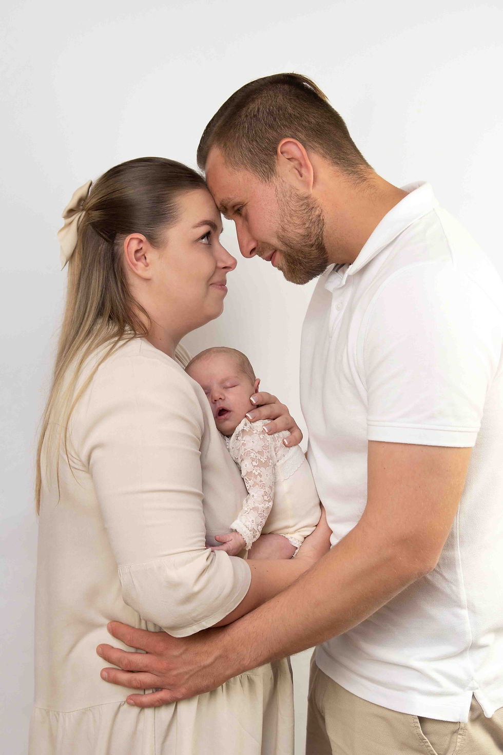 Erste Zeit mit Baby: Warum Perfektion überbewertet ist (und dein Baby echtes Chaos liebt)