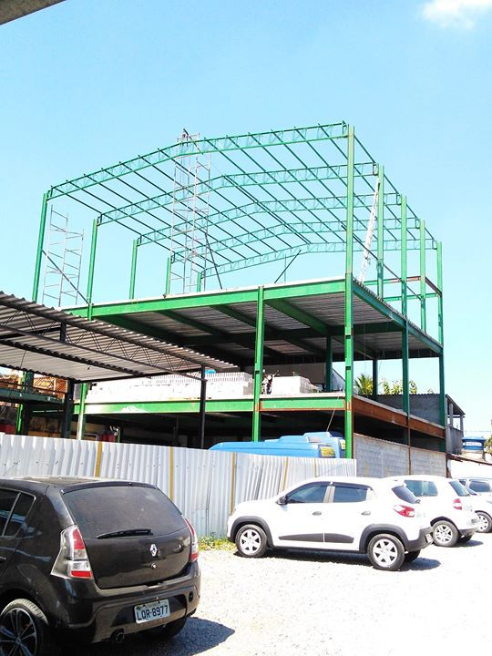 Colaborador Office estruturas metálicas.jpg_Avançando para o alvo