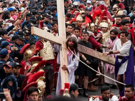 Iztapalapa 부활절 Viacrucis 200년 신앙의 행렬…수백만 인파 운집
