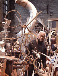 Richard_Hunt_photo3_by_Thomas_McCormick.jpg