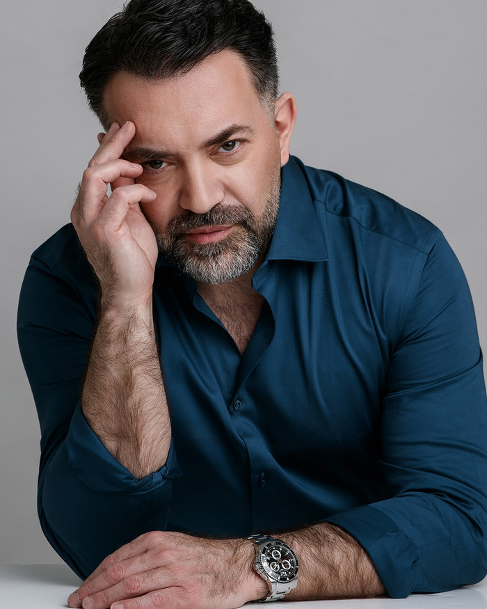 Fadi Dahdouh, dirigeant de CMC Studio, ostéopathe de la voix