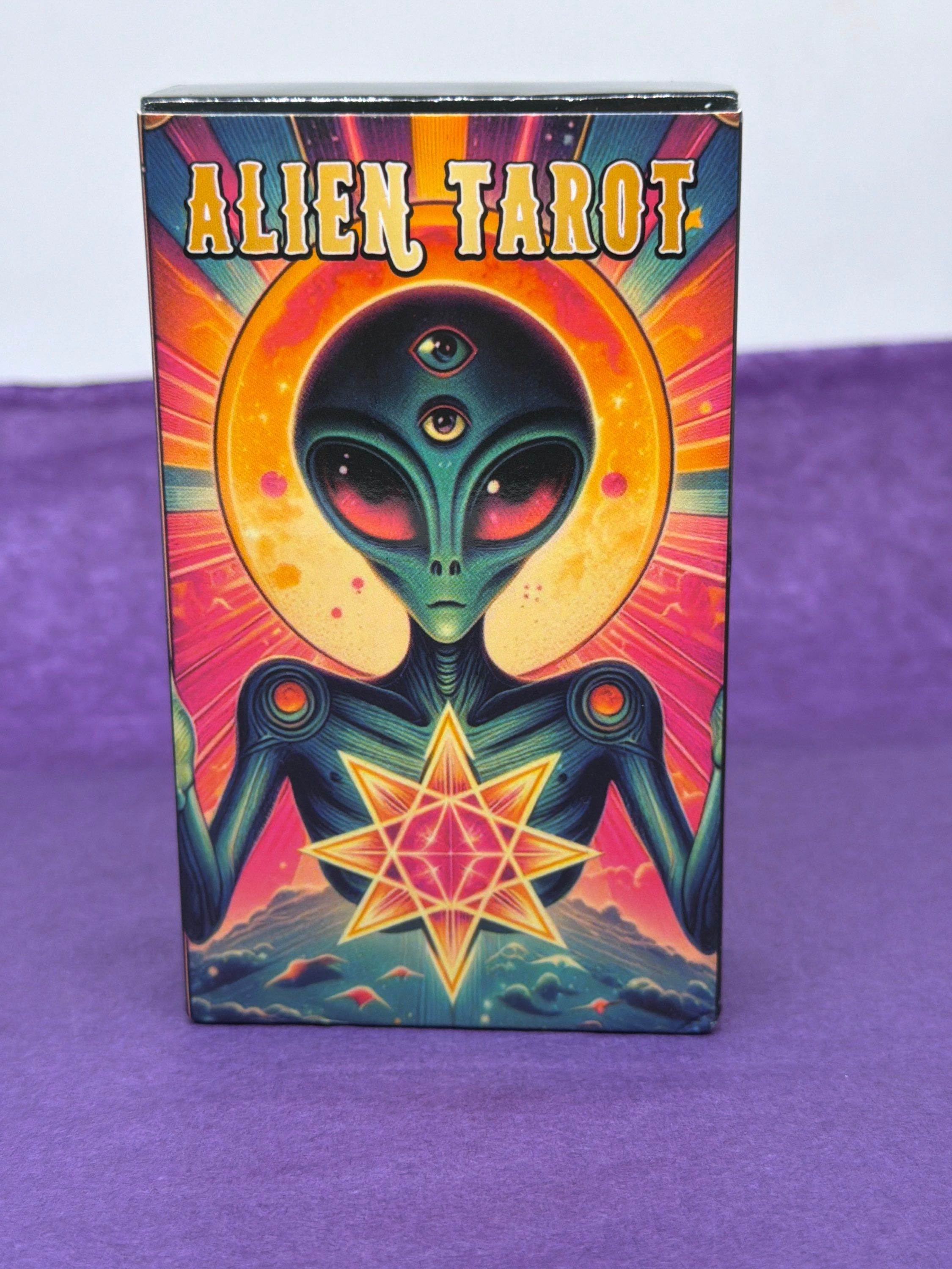 Alíen Tarot Deck
