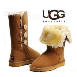 Thumbnail: UGGS