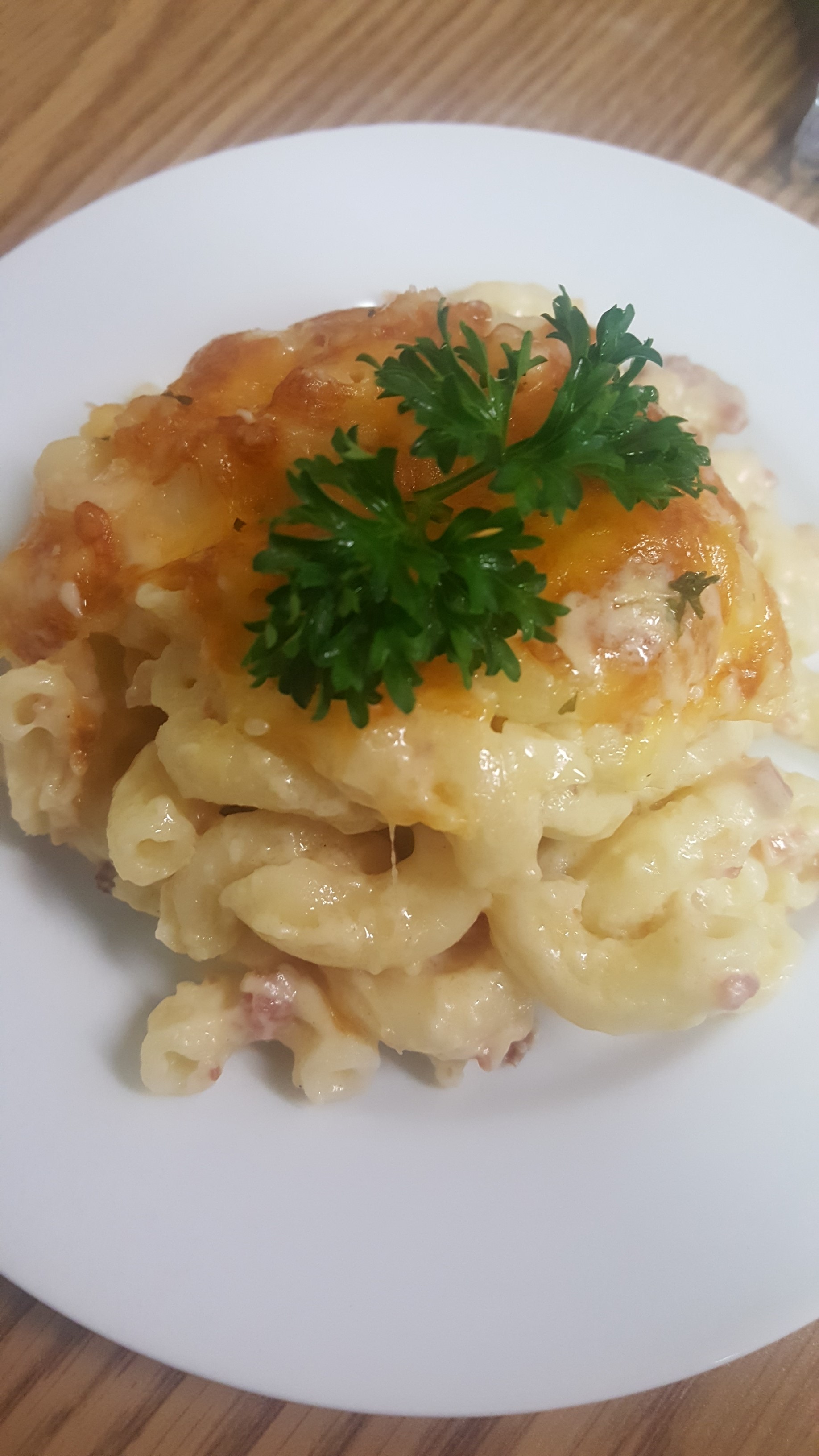 Plated Baked Mac & Cheese