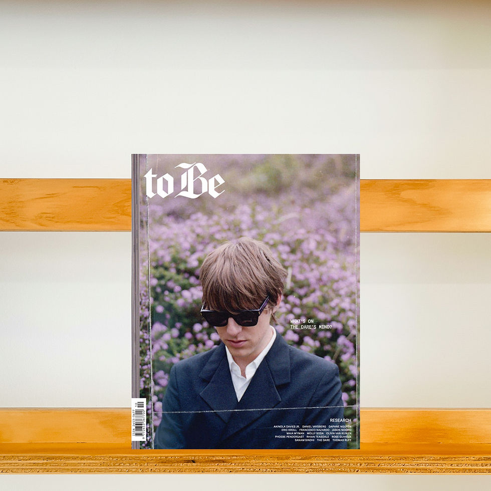 To be magazine - issue 10 - Readign Room