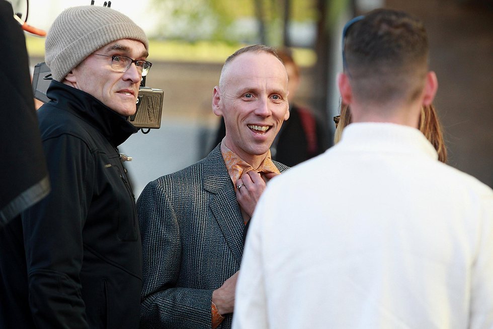 Danny Boyle y Ewen Bremner en el set de filmación