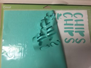Tips for cutting with vinyl using your Cricut