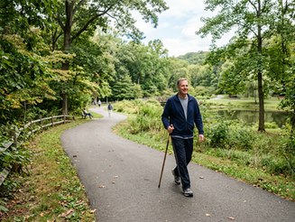 Muscle Sparing Direct Anterior Hip Replacement with AI Navigation for Better Outcomes