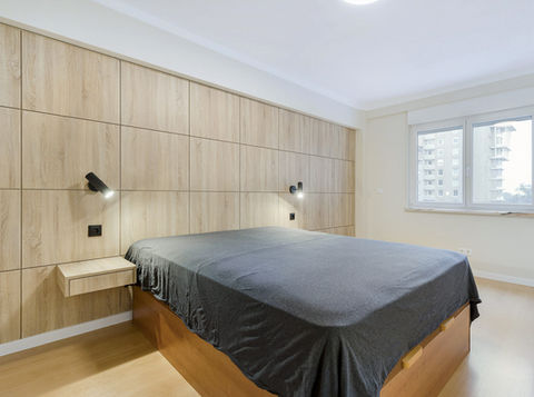 Lavori di ristrutturazione di un appartamento a Napoli - Design camera da letto - Parquet