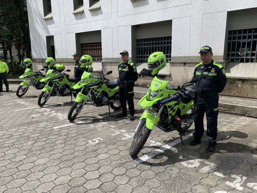 Policía y Ejército reciben motocicletas para elfortalecimiento de la Seguridad y la Convivencia en