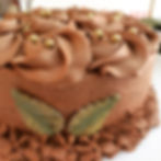 Bolo Mousse de Chocolate Dourado