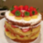 Naked Cake Bombom com Morangos