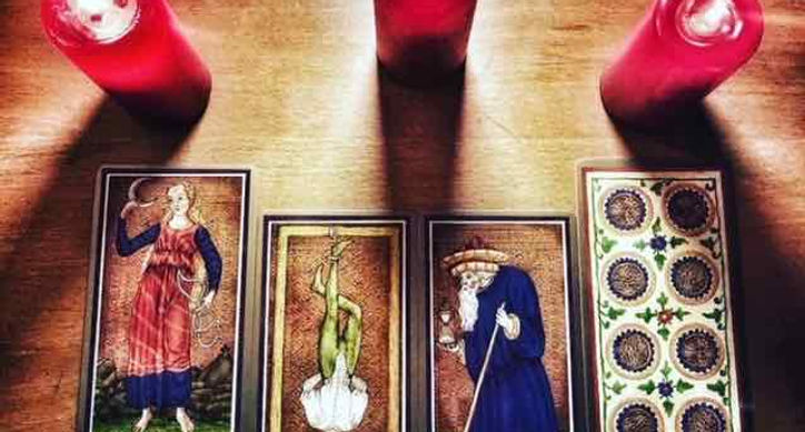 Consultation de Tarot -Consultation ciblée- TAROT ROUGE