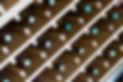 prateleiras-com-garrafas-de-vinho.jpg