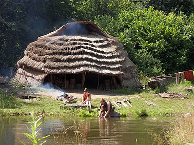 mesolithic-hut-daily-life.jpg