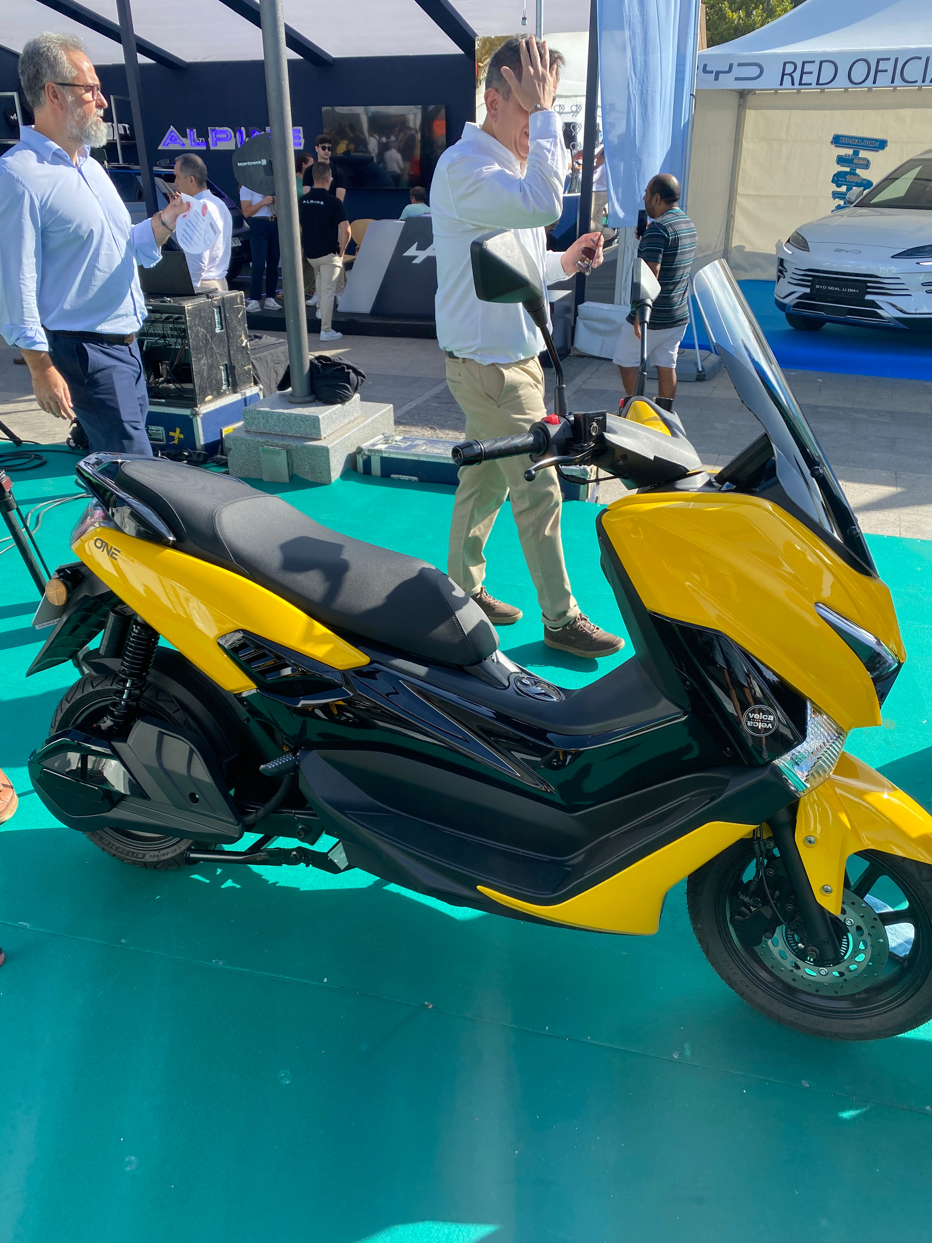 VELCA ONE NEW EDICION