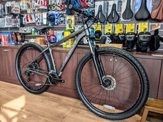 【BIG.NINE 20-MD】街乗りもこなす29erエントリーモデル